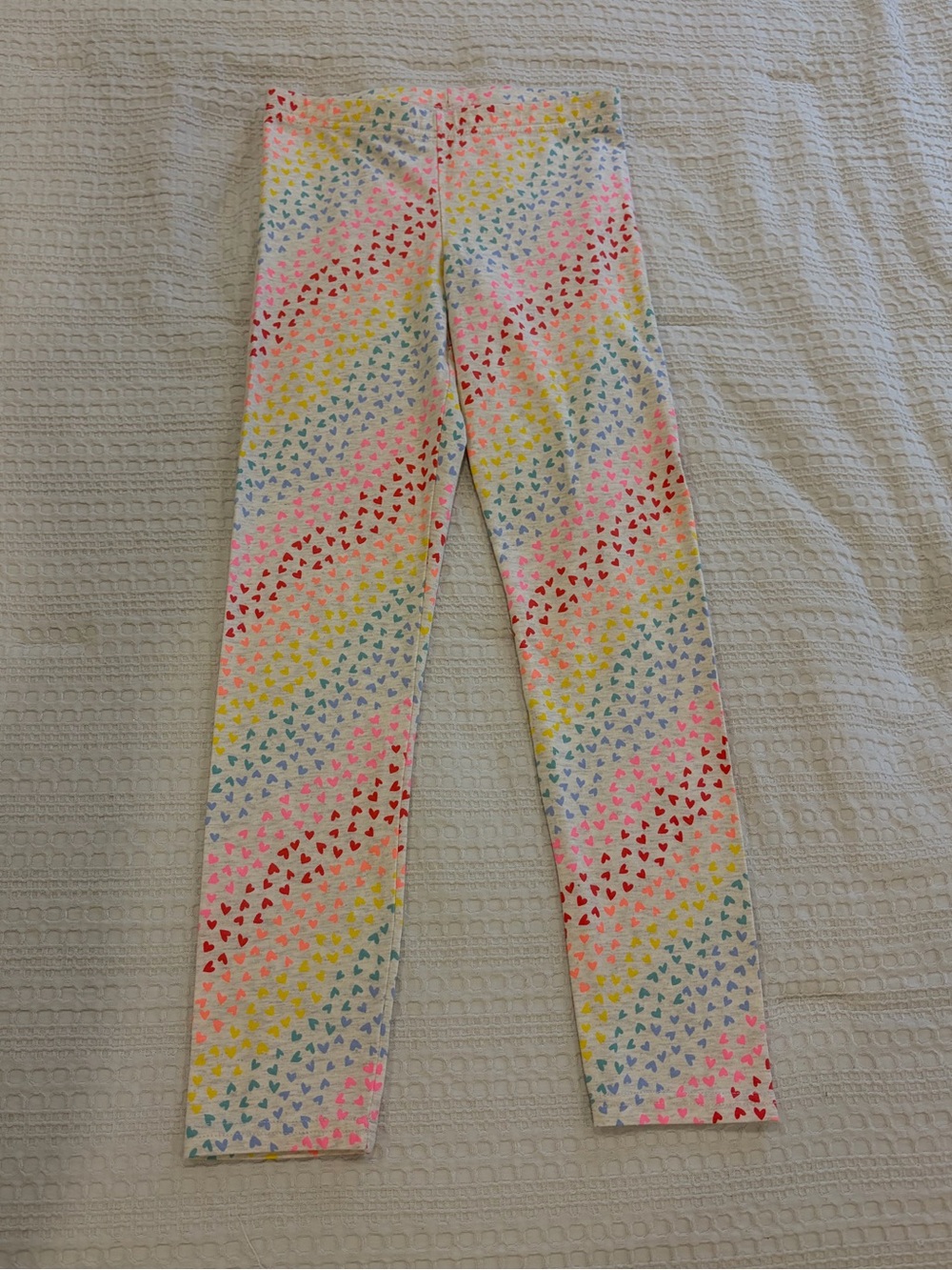 Like new! Girls Old Navy Rainbow Heart Stretch Leggings Size 8